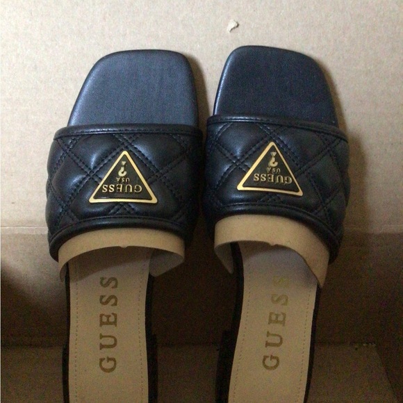 Sandals - Picture 2 of 3